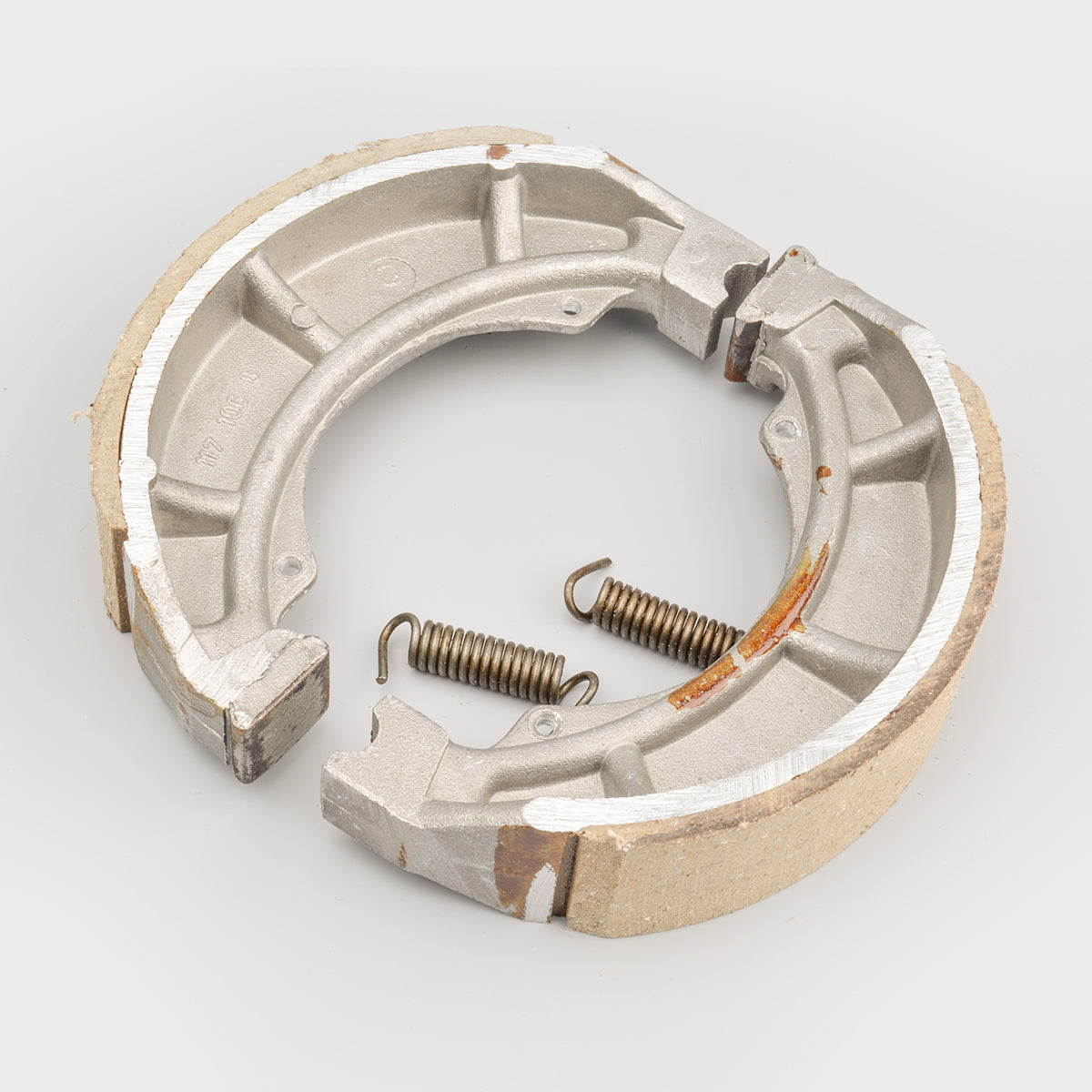 Brake Shoe (w/Spring) Samurai/Scooty/Fiero/Victor-[f] for TVS — motorcycle spare part Kenya