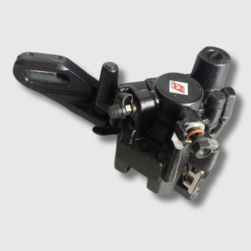 Caliper Assy [R] [w/Bracket] R15