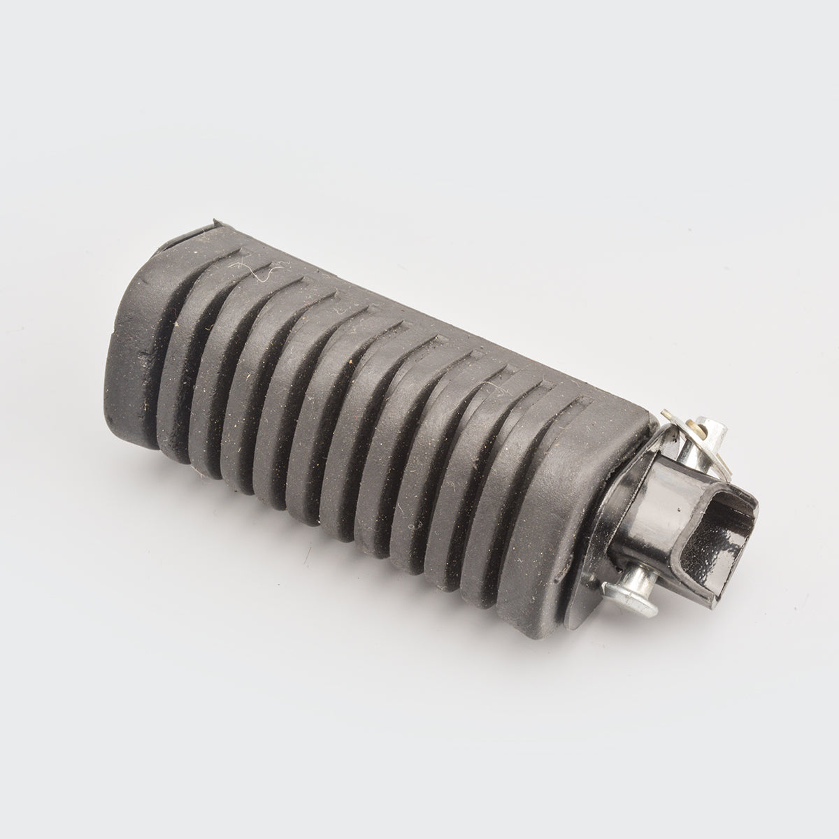 Footrest Assy [R] RH Splendor/Dawn/Passion for Hero — motorcycle spare part Kenya