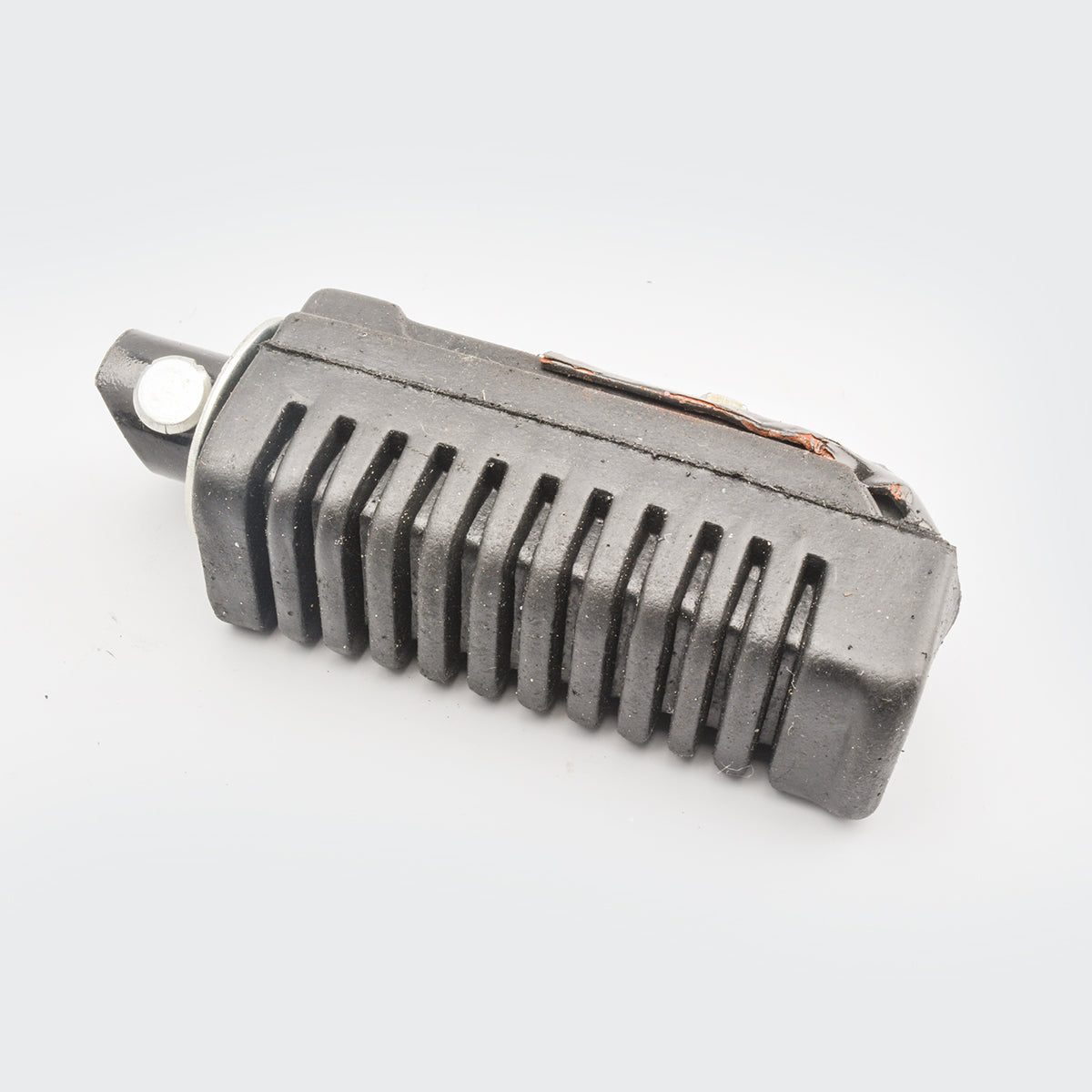 Footrest Assy [R] RH Victor for TVS — motorcycle spare part Kenya