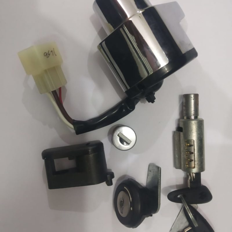 Lock Set for Bajaj Avenger 150 Old — motorcycle spare part Kenya