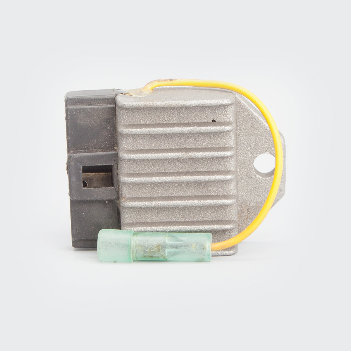 Regulator Cum Rectifier Caliber 115 [Hoodibabaa] for Bajaj — motorcycle spare part Kenya